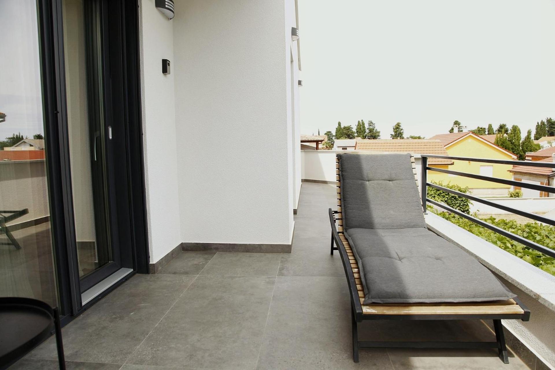 Apartment Zaza - Home & Style - King Bed, Modern, Parking Privlaka  Kültér fotó
